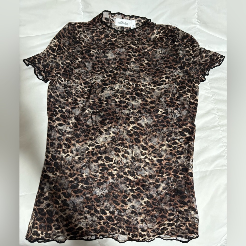 Stylish Leopard Print Short Sleeve Top